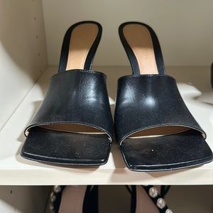 Never worn! Bottega Veneta Stretch Mule.